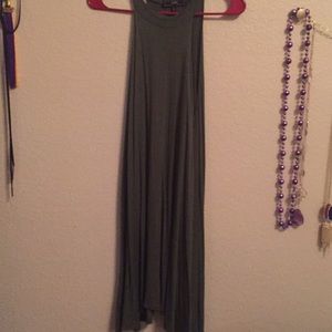 Green sleeveless dress